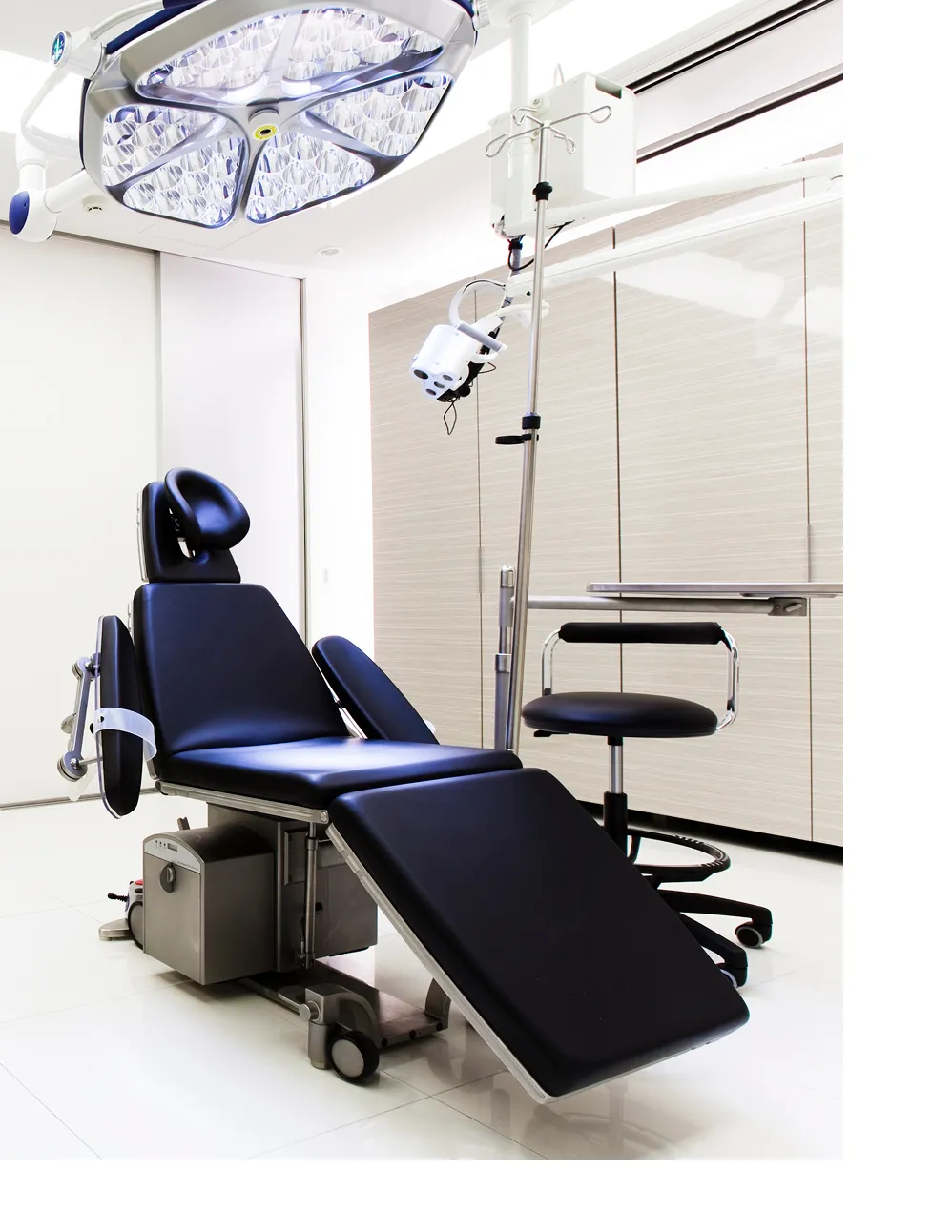 イメージ:精密なインプラント治療は、技術と設備の“両立”から。